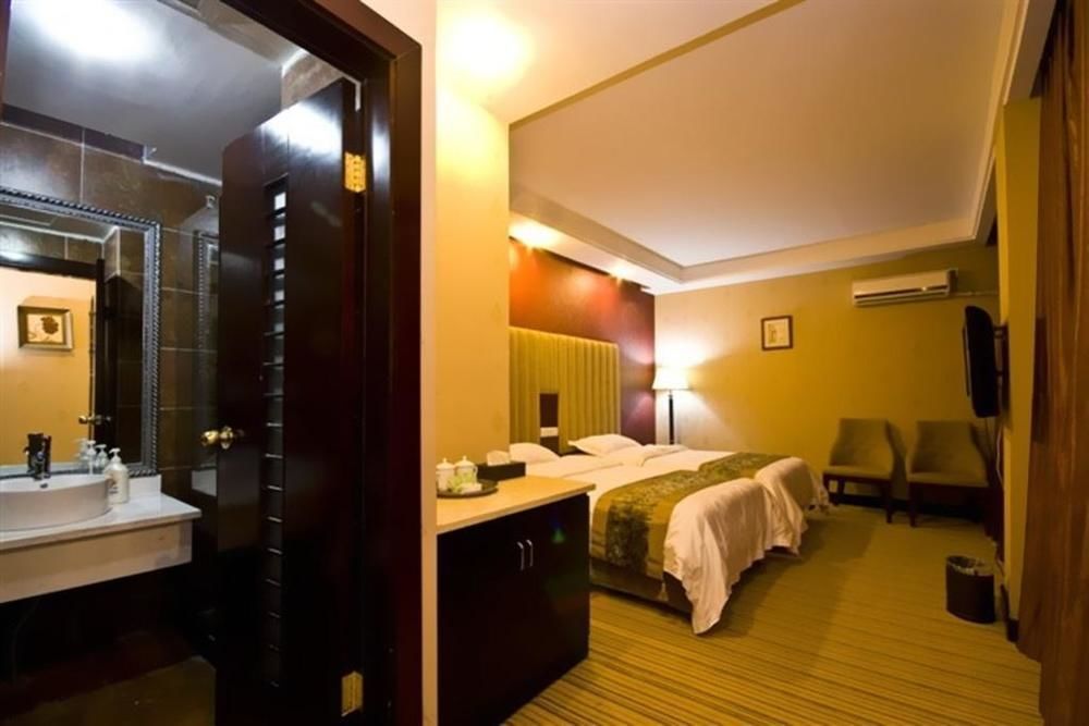 An E Courtyard Hotel Jiu Zhai Gou Branch Цзючжайгоу Экстерьер фото