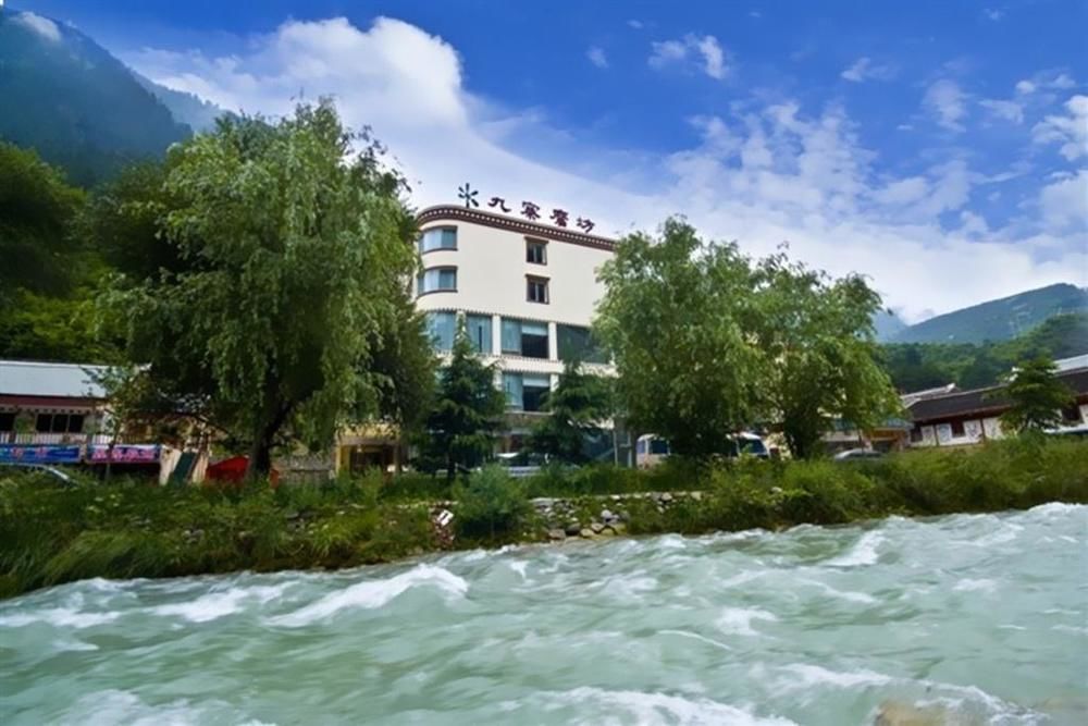 An E Courtyard Hotel Jiu Zhai Gou Branch Цзючжайгоу Экстерьер фото